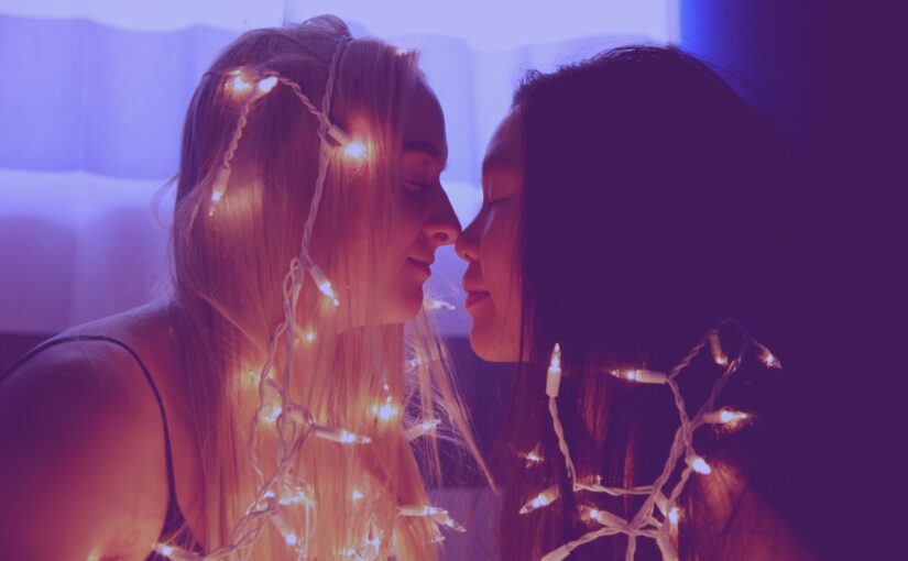 Pratiques de préparation au sexe anal : Comment les hommes gais et les femmes hétérosexuelles se comparent-ils ?
